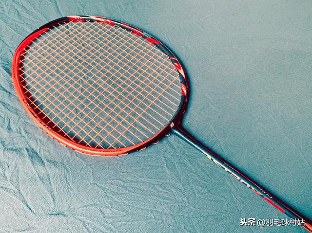 怎么選羽毛球拍
