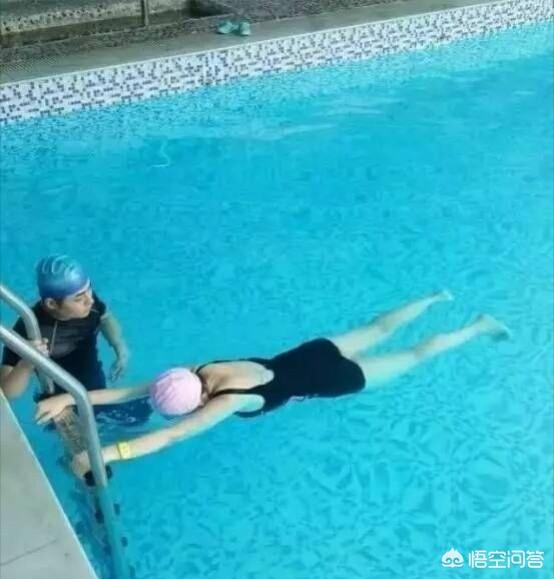 新手怎么學(xué)游泳圖解？