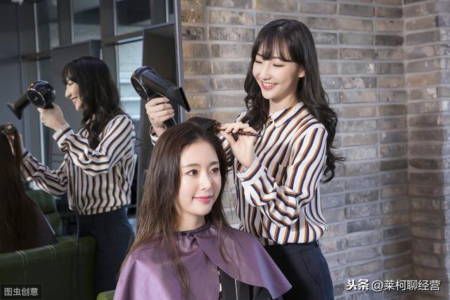 理發(fā)店怎么在夾縫中求生存？