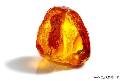 天然琥珀是怎樣形成的