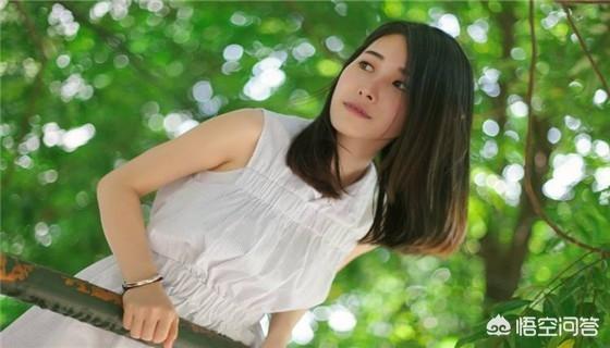千萬別加女主播微信