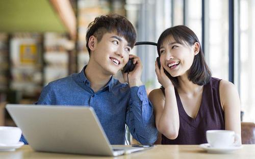 女生默認(rèn)你追她的表現(xiàn)