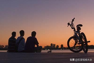 腦子反應(yīng)慢嘴笨情商低