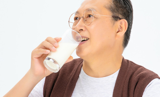 如何加熱罐裝牛奶（罐裝牛奶加熱方法）