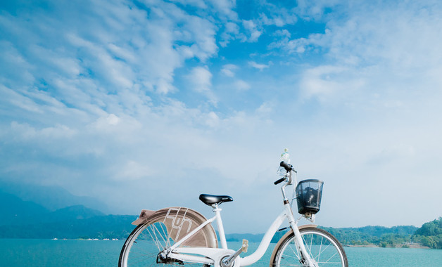 下面是車上空調(diào)睡覺會死人的原因（車上開空調(diào)睡覺為什么會死人）