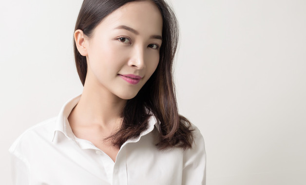 如何清洗衣服的果汁（白襯衫染了果汁怎樣洗）