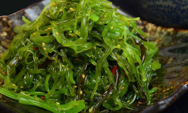 你可以這樣搭配（女生格子褲怎樣搭配）