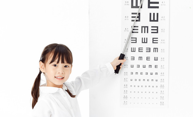 眼如何挑選太陽(yáng)鏡 眼要怎么挑選太陽(yáng)鏡