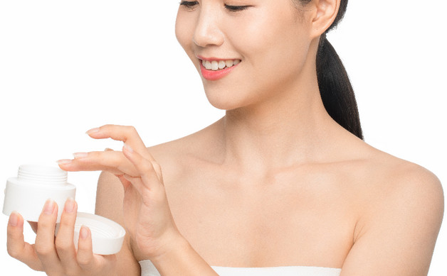 怎樣護(hù)膚讓皮膚更好（晚上洗完臉后的護(hù)膚步驟）