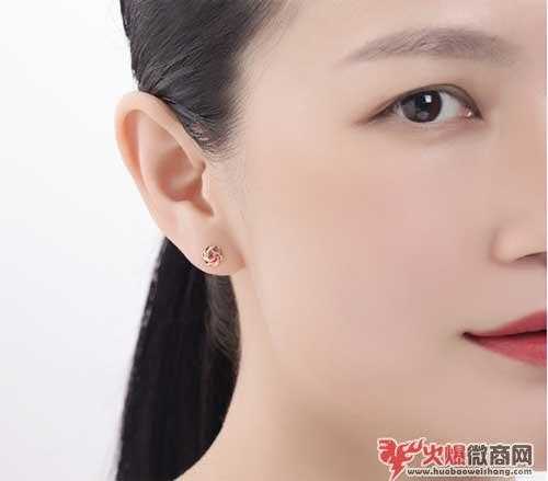 送女朋友K金耳釘好不好?屬于什么檔次?