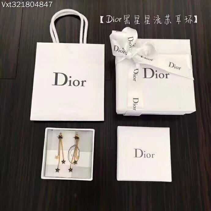 大牌飾品批發,高端工廠貨，誠招代理，一手貨源。